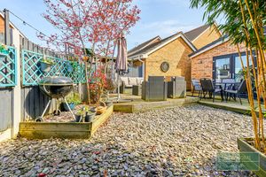 Photo 19- click for photo gallery